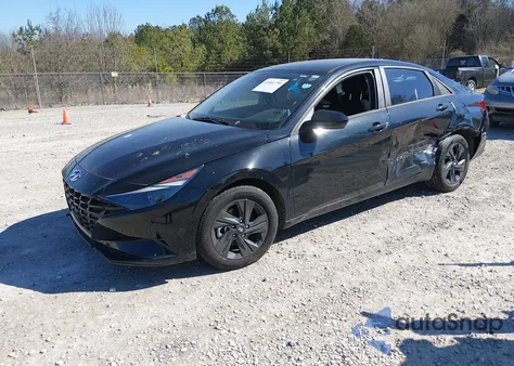 2021 Hyundai Elantra Sel z USA, uszkodzony, nr VIN 5NPLS4AG9MH037762